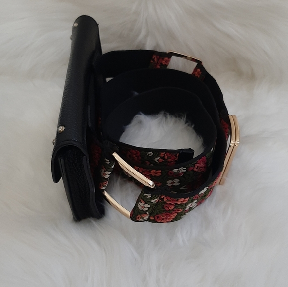 *FINAL SALE* STEVE MADDEN Embroidered Guitar Strap Black Leather Belt Bag - Picture 6 of 14